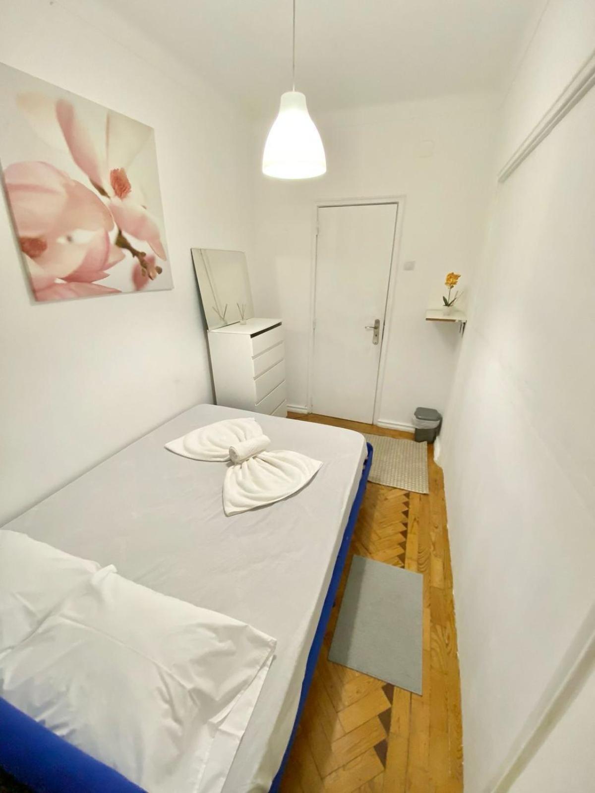 Aconchego Proximo Ao Aeroporto * Lissabon